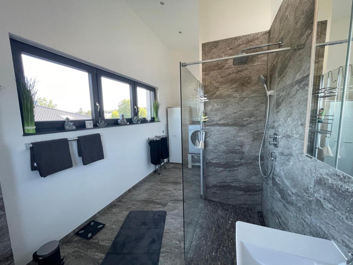 #Neu L Seeblick L Netflix L Boxspring L Nespresso L E-Tuer L Terrasse L 82M2 Ulmen Экстерьер фото